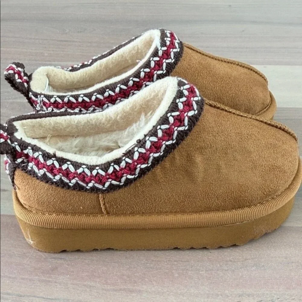 Falls Creek Toddler Brown Suede Shoes with Red Trim - Size 8 - Ugg style